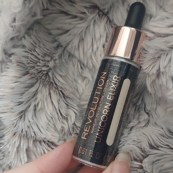 New makeup revolution liquid highlighter unicorn elixir - Picture 1 of 5